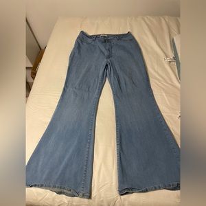 Vibrant (Swank Posh) stretchy 3X tall bell bottom jeans